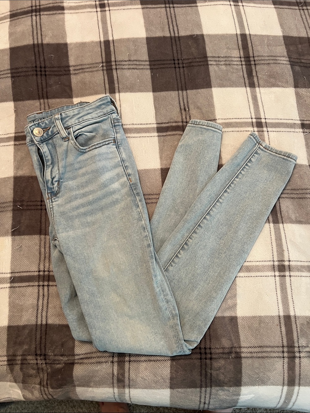 American Eagle Outfitters Light Wash High-Rise Skinny Jeans